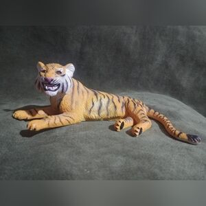 Heavy Plastic Tiger Animal Figure Toy Figurine 7.5"